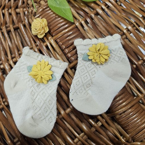 Girls Socks - Cream & Yellow Flower