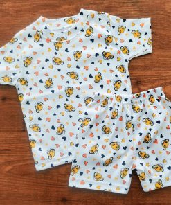 Knitted Cotton Half Sleeve T-Shirt and Shorts Set - White with Tiger and Heart - DTS1