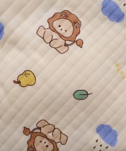 Alternative view of Soft Cotton Hooded Blanket - Cream with Cute Lion - HBL1