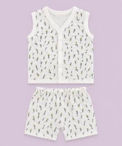 Alternative view of Knitted Cotton Jhabla and Shorts Set -Pack of 3- Leaf, T & Red dot - JS1