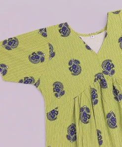 Alternative view of Maternity Front-Open Aliya Cut Kurthi - Green - MFN